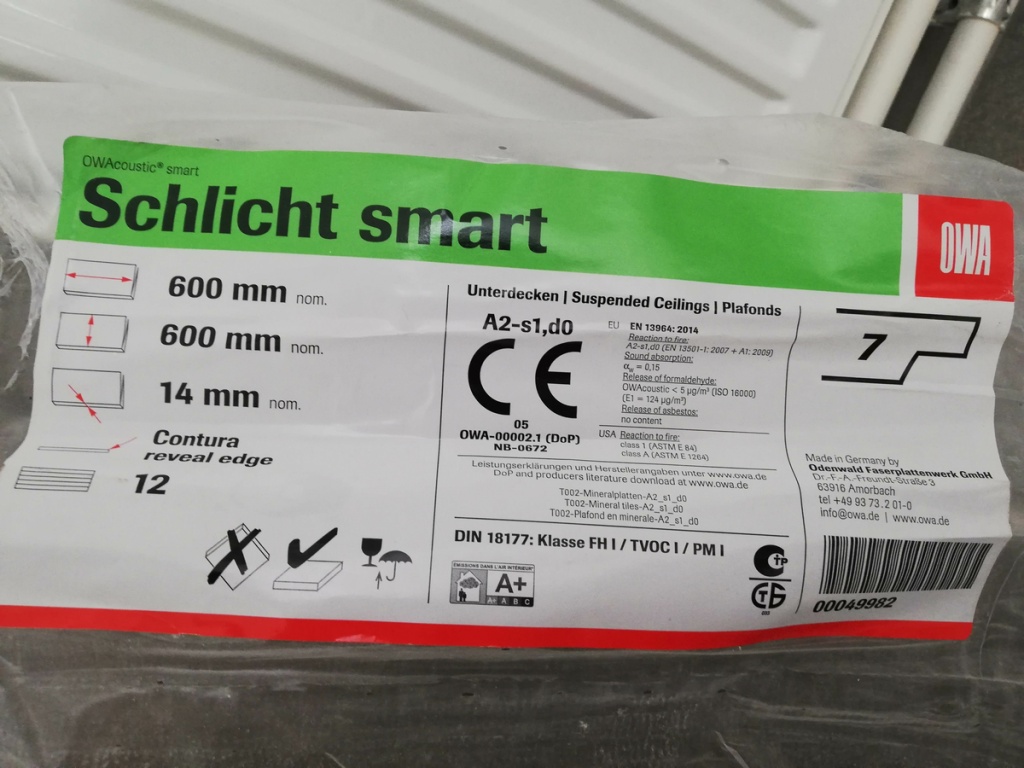 Этикетка на упаковке потолочных панелей OWA Schlicht Smart 600х600х14 мм с кромкой К7 (tegular)