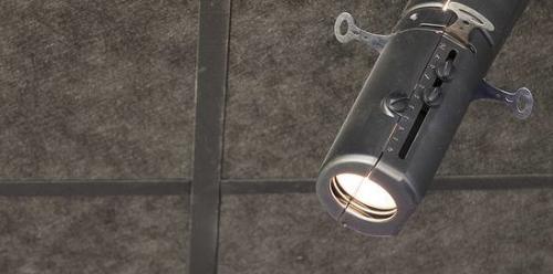 Потолок Industrial Black на черной подвесной системе Потолок Industrial Black на черной подвесной системе
